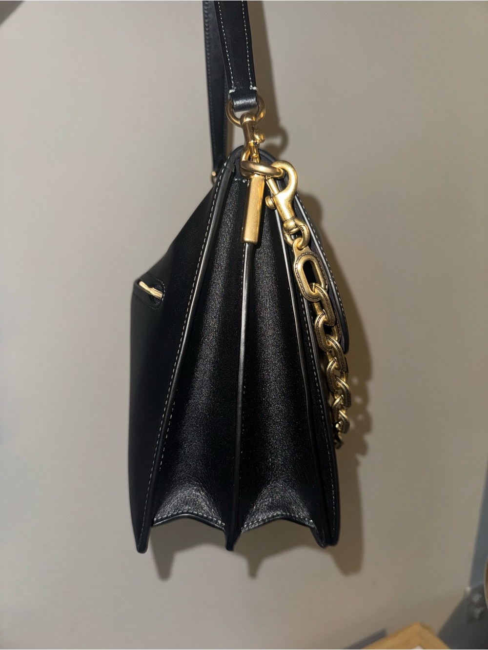 COACH Chain Tabby 35 in Black 🖤 - Picture 2 of 5